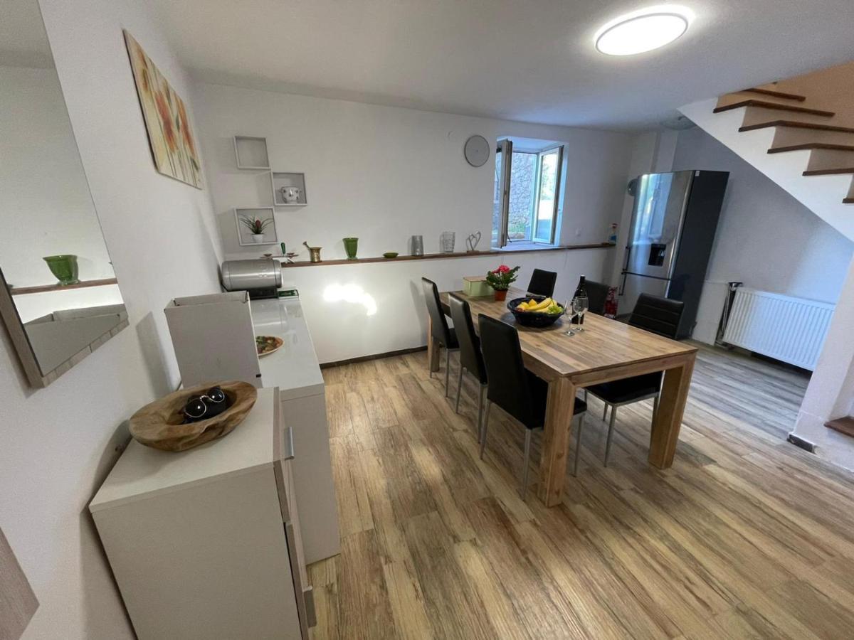 Milka Villa Galižana Esterno foto