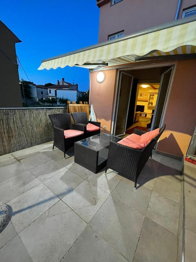 Milka Villa Galižana Esterno foto